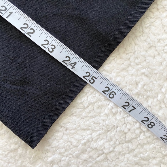 🔹 Nike | Seamless Racerback Tank - Picture 7 of 7